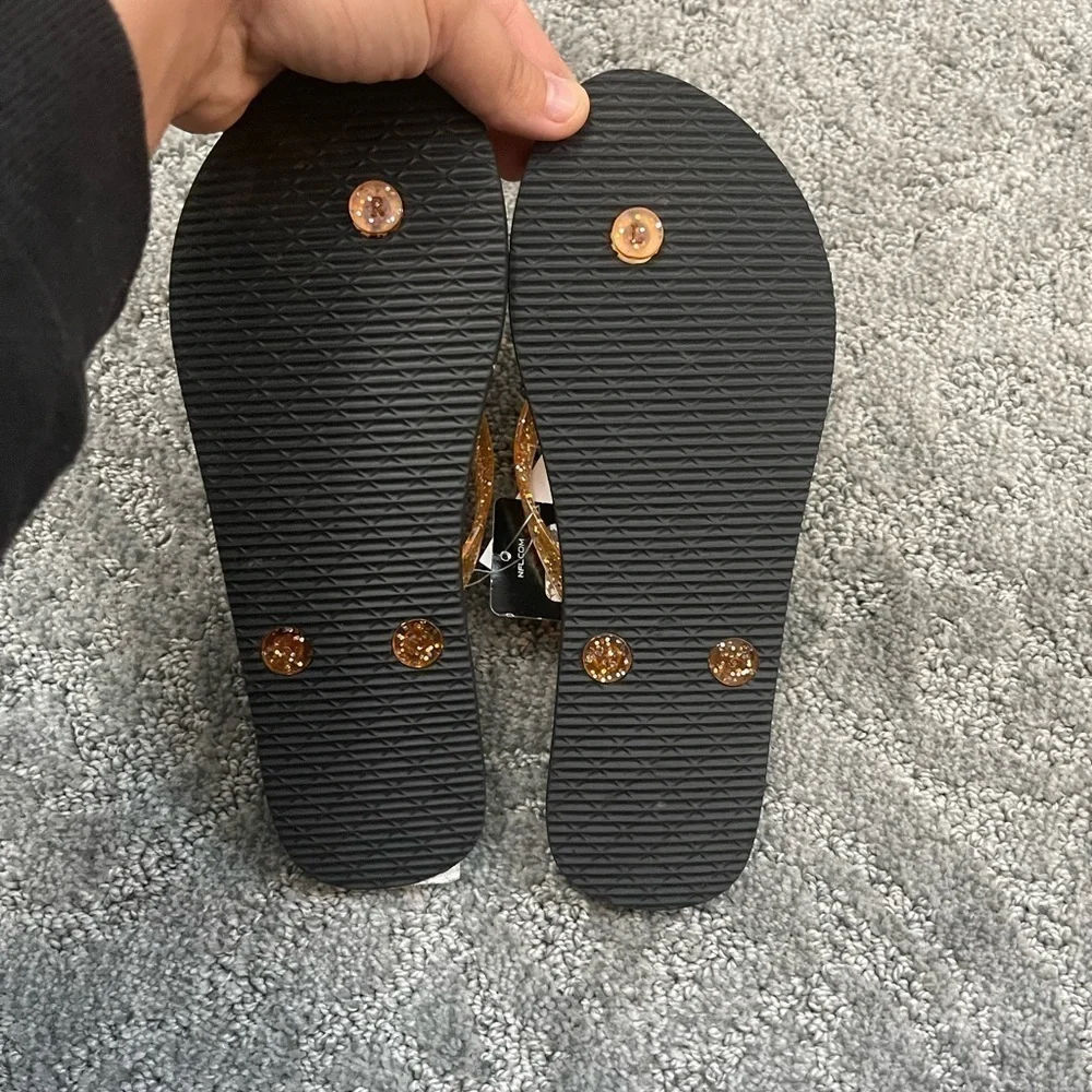 FOCO NFL Bengals NWT Sandals Size Small